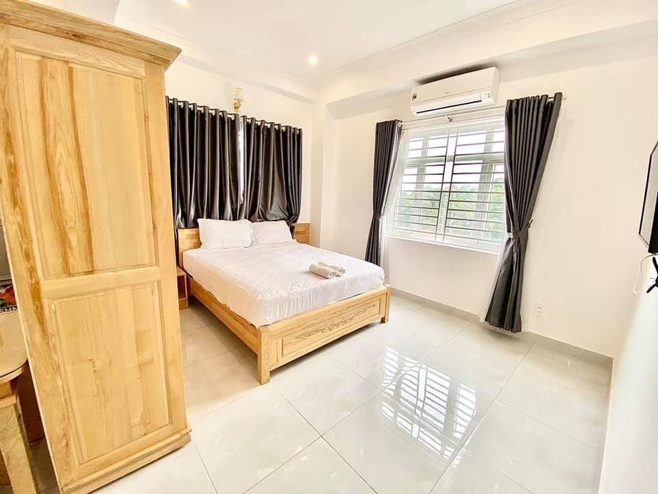 cần Cho thuê Căn hộ dịch vụ. Giá chỉ từ 6tr5 đến 7tr5 127--129 đào duy anh.phú nhuận.