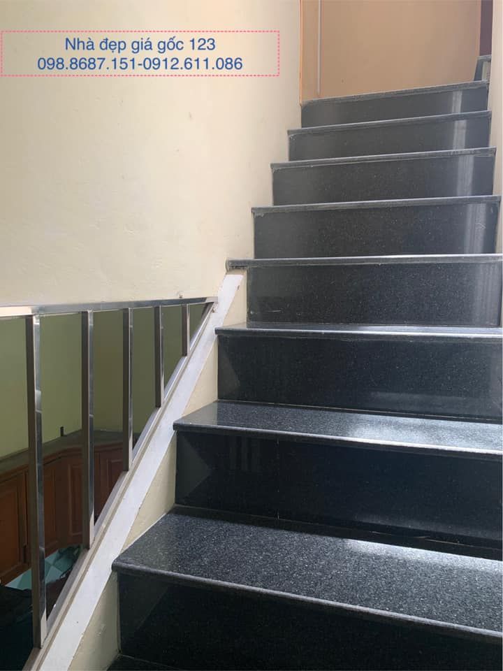 bán nhà dân xây 2 tầng - Ngõ đường Phan Đình Phùng 40,4m2 700 triệu