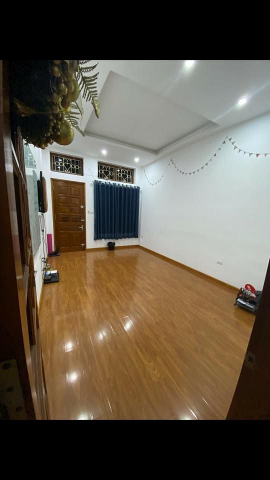 Nhà 4 tầng cần cho thuê, nhà thuộc cán bộ tập thể Thông tấn xã VN, tại phố Bùi Ngọc dương