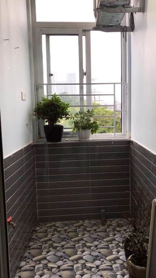 Do cần tiền gấp cần bán căn hộ 2 ngủ,1k+b,1wc,full đồ dt 45m2, Khương Đình-TX