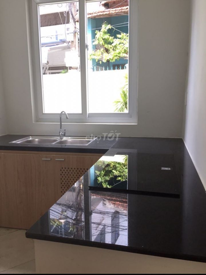 Cho thuê nhà nguyên căn kiệt điện Biên Phủ gần lê duẩn.kiệt 2m5 cách đường chính chỉ 50m