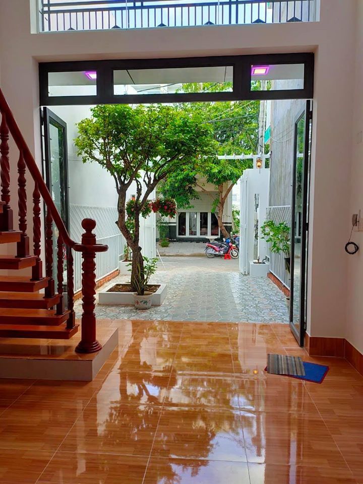 NHÀ TRỆT LỬNG ĐÚC BÊ TÔNG KDC MIỀN NAM Nhà đẹp sạch sé có 2 phòng ngủ