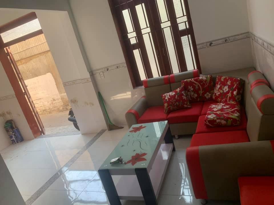Bán nhà chính chủ Đường xe hơi vào tận nhà kế siêu thị Biccy ngã 3 Vũng tàu phường Long bình Tân