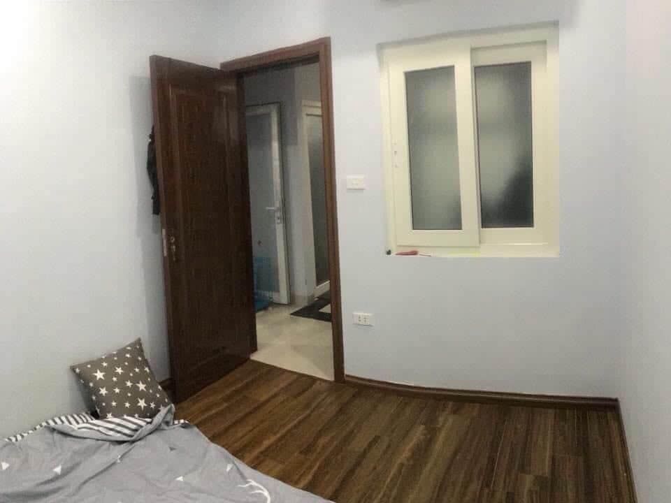 Do cần tiền gấp cần bán căn hộ 2 ngủ,1k+b,1wc,full đồ dt 45m2, Khương Đình-TX