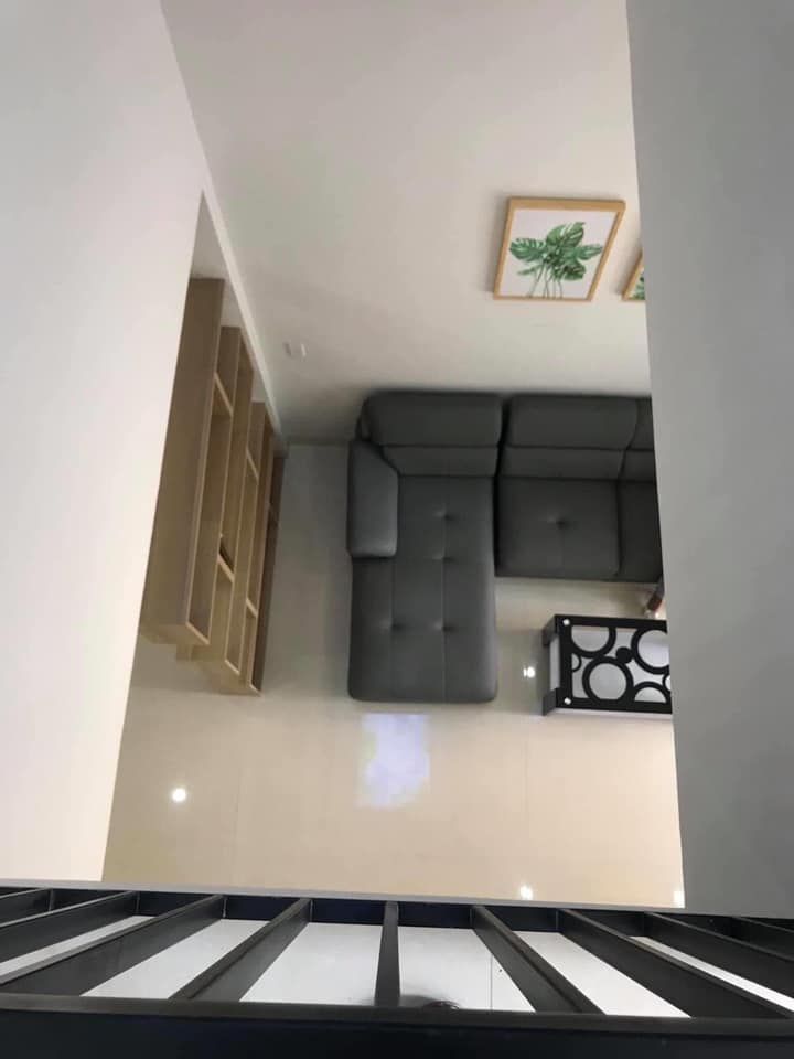 Cho thuê nhà nguyên căn 3 tầng 3 phòng ngủ Kiệt 4m Cù Chính Lan