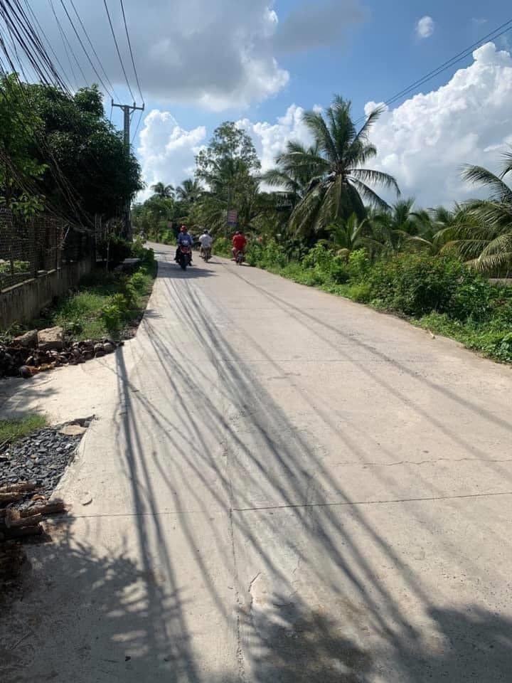 Đã bán 1 căn, còn 2 căn nhà Phước Thạnh gần đường Một Quang chuẩn bị hoàn thiện, đường đi 2,5m.