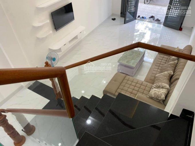 Cần bán nhà nhỏ xinh, 4 tầng giá tốt phố Thái Hà tìm duyên chủ mới