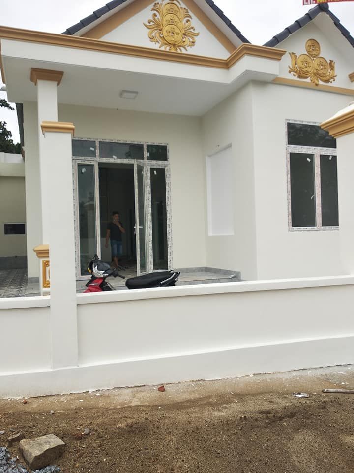 CẦN BÁN GẤP 7 CĂN NHÀ THÁI MẶT ĐƯỜNG NHỰA 13M ĐI THÔNG, VỊ TRÍ ẤP BƯNG TRANG PHƯỜNG TIẾN THÀNH