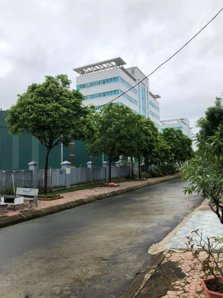 bán nhà cấp 4, đất 7x15m, sổ đỏ chính chủ phường đông phong, tp lai châu