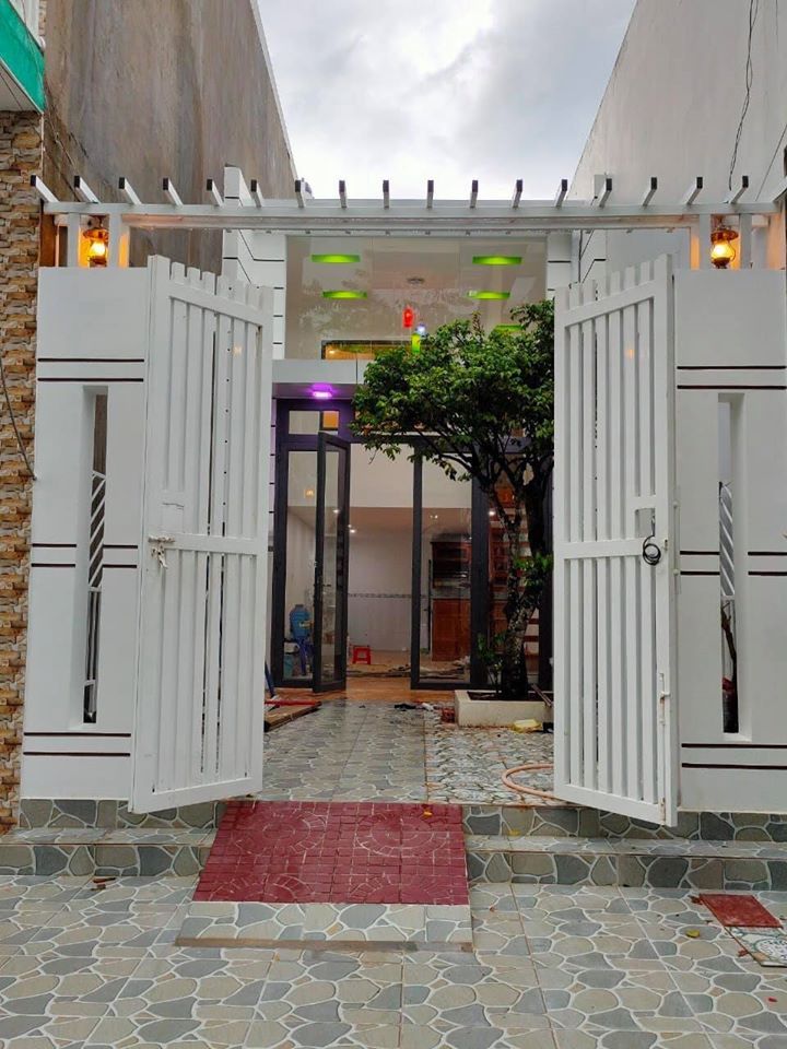 NHÀ TRỆT LỬNG ĐÚC BÊ TÔNG KDC MIỀN NAM Nhà đẹp sạch sé có 2 phòng ngủ