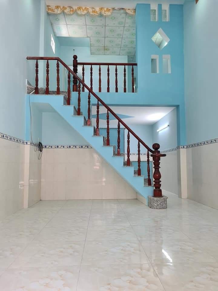 BÁN NHÀ SC SÁT NGÃ TƯ BÌNH CHUẨN GIÁ RẺ 4x14 thổ cư 50%