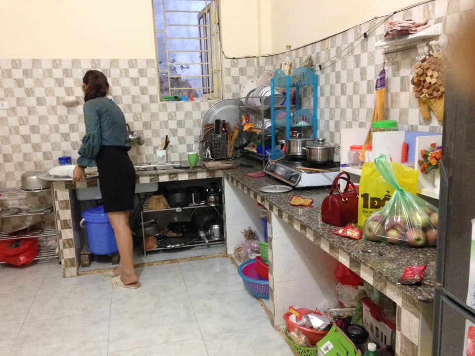 Cho thuê nhà: 1 phòng khách, 2 phòng ngủ, 1 phòng bếp với nhà vệ sinh. Thanh Bình TP Điện Biên