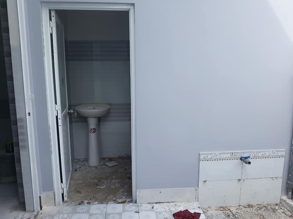 Nhà sắp hoàn thiện 4,5*26m. Thổ cư. Nhà xây kiên cố, hiện đại. Đầy đủ các phòng. 1.08 tỷ