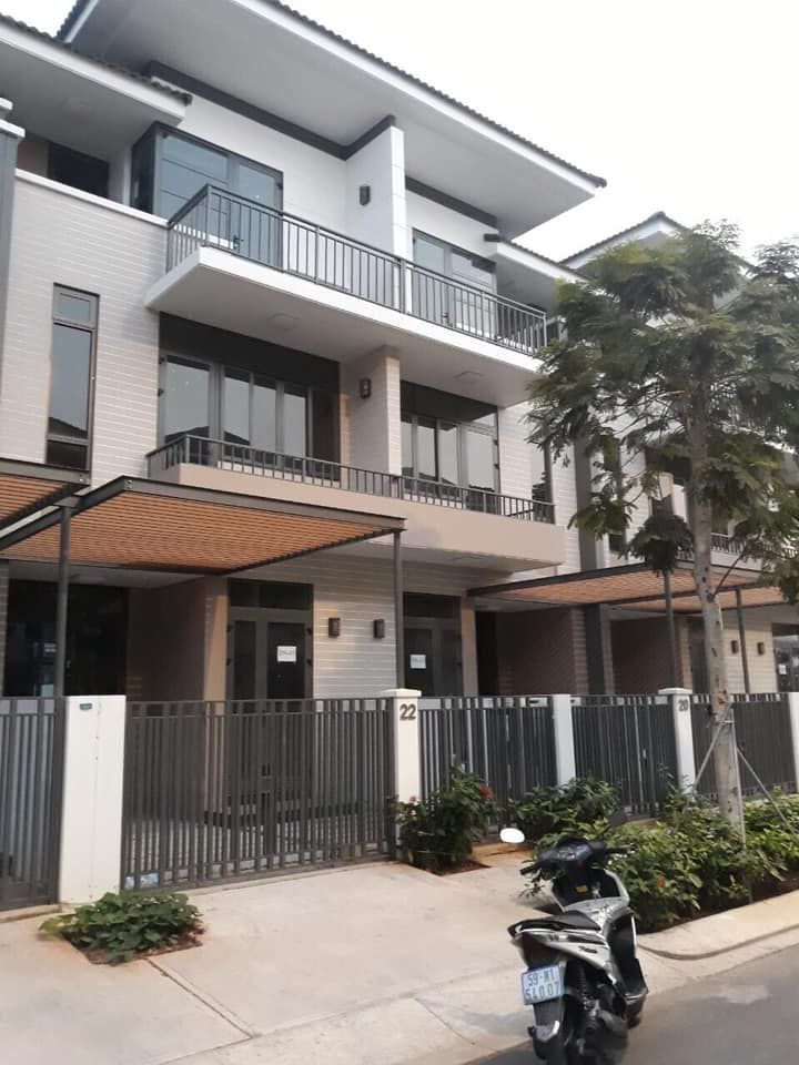 Gia đình chuyển về quê sinh sống bán gấp căn nhà tại Thuận An ,sổ sẵn giá ngộp 2 tỷ