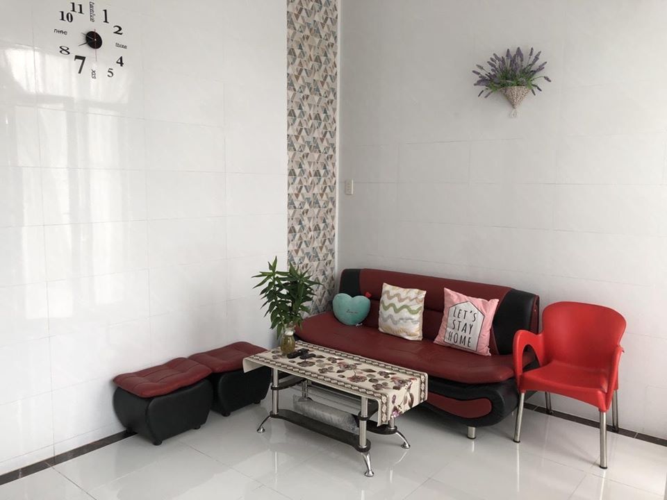 nhà mới cách chợ Cái Răng 50m giá 2.1 tỷ, 5x22, đã hoàn công
