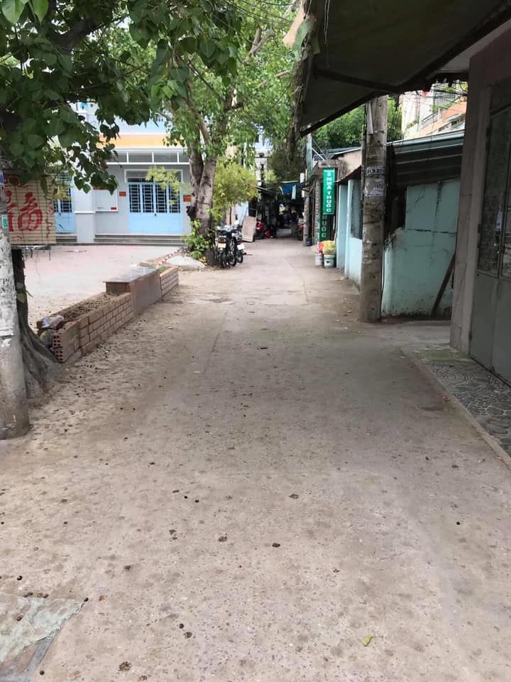 Cho thuê nhà nguyên căn 3 tầng 3 phòng ngủ Kiệt 4m Cù Chính Lan