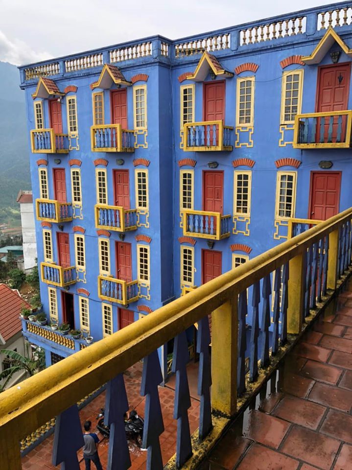 bán khách sạn tại đường lên thác bạc - Sapa Tổng 1600m. Bao gồm 43 phòng đã đầy đủ tiện nghi