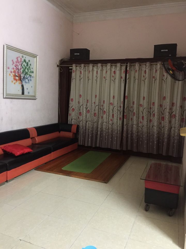 kinh doanh chậm chạp , cần bán căn nhà 2 tầng tổ dân phố kiên thành ,huyện gia lâm