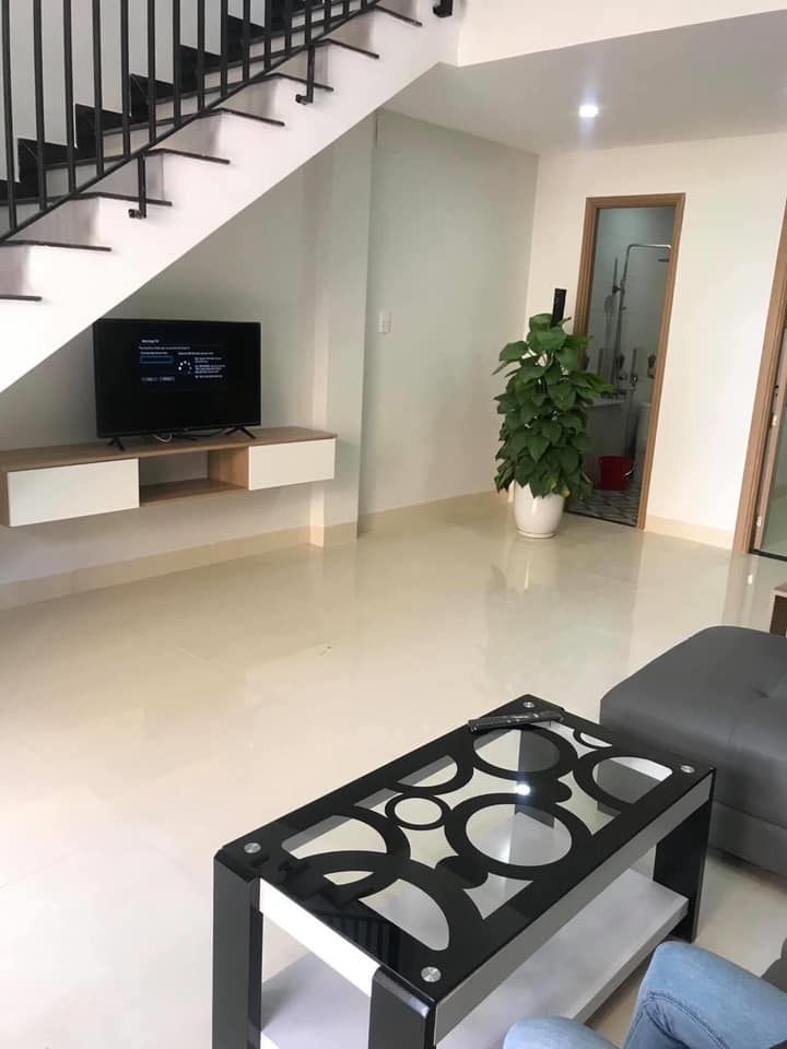 Cho thuê nhà nguyên căn 3 tầng 3 phòng ngủ Kiệt 4m Cù Chính Lan