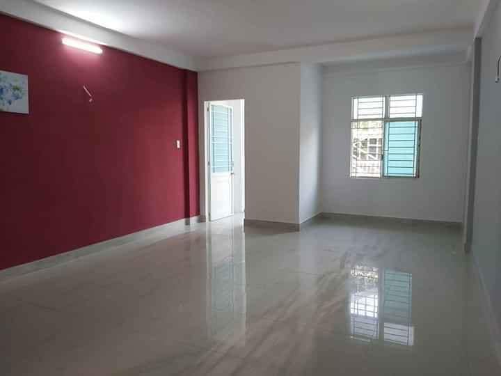 Căn hộ tầng trệt chung cư Mương Cát, DT 85m2, hướng tây. Giá 920tr.