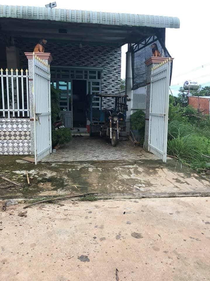 Chủ cần tiền bán nhà giá rẻ bất ngờ 5.6*40*50tc nhà đẹp tổ 36 khu phố thắng lợi thị trấn Tân Phú