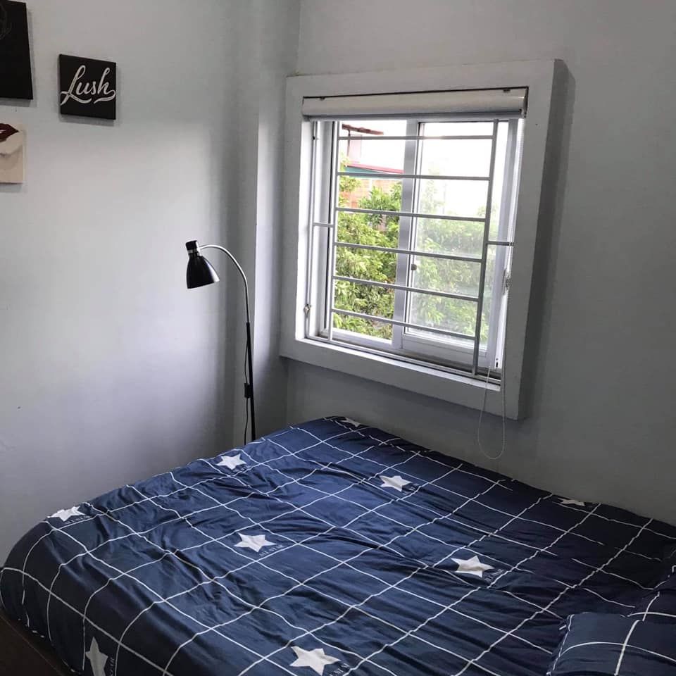 Do cần tiền gấp cần bán căn hộ 2 ngủ,1k+b,1wc,full đồ dt 45m2, Khương Đình-TX