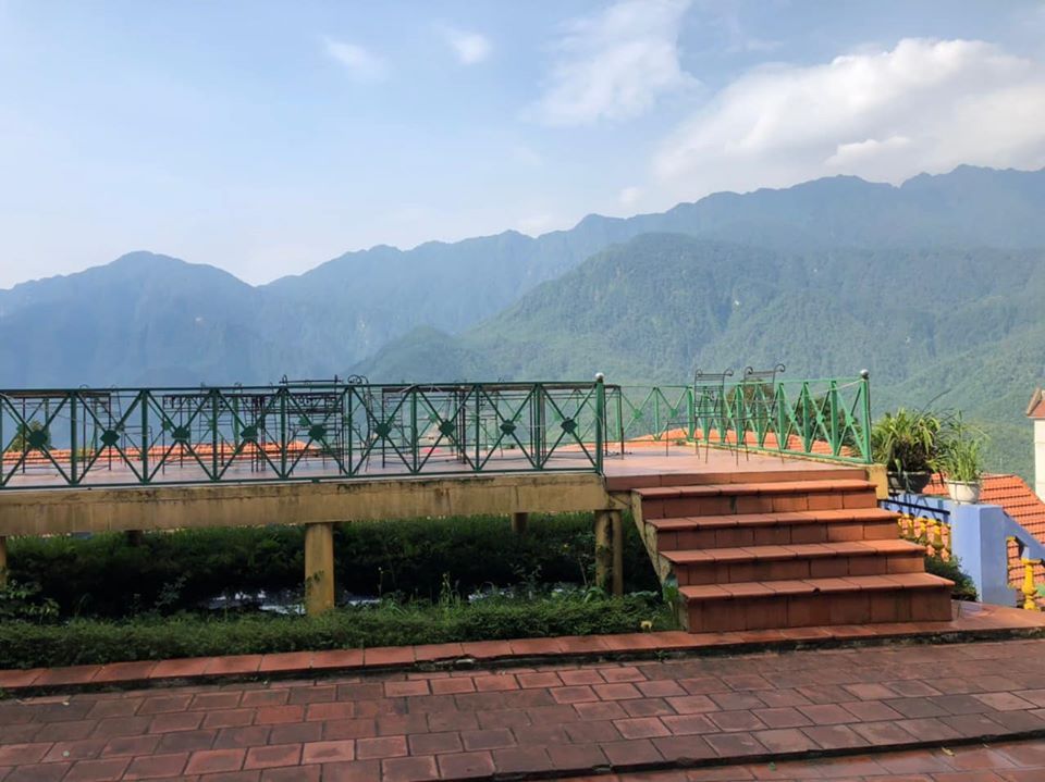 bán khách sạn tại đường lên thác bạc - Sapa Tổng 1600m. Bao gồm 43 phòng đã đầy đủ tiện nghi