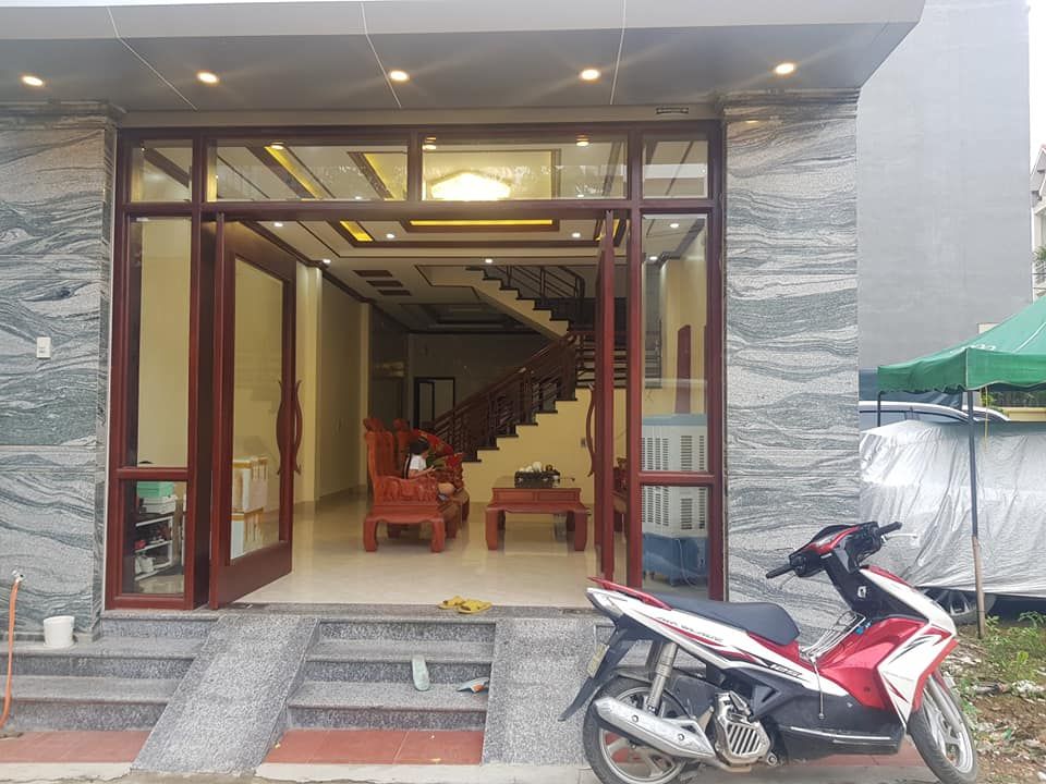 BÁN nhà đẹp 3 tầng - TP Lạng Sơn 76m2 - Mặt tiền 5m. Thiết kế hiện đại, sang trọng.