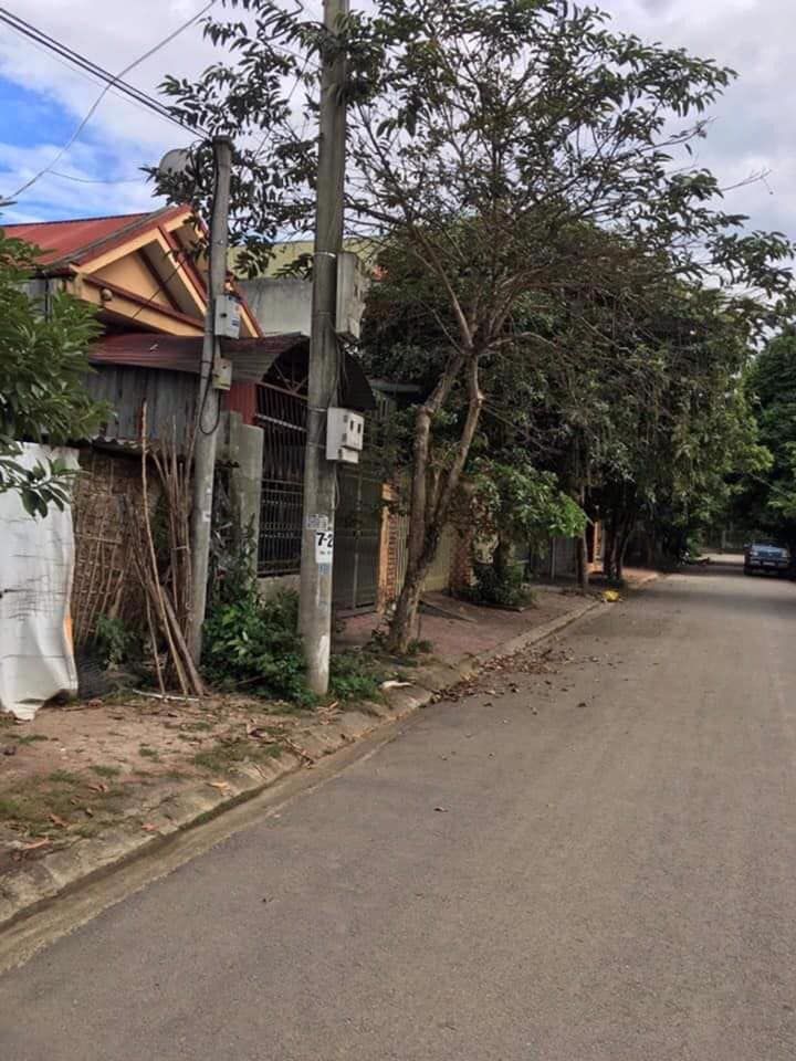 gia đình đã chuyển về hà nội nên nhà em cần bán Nhà cấp 4 xây kiên cố khung cột tại tổ 6 phường Him