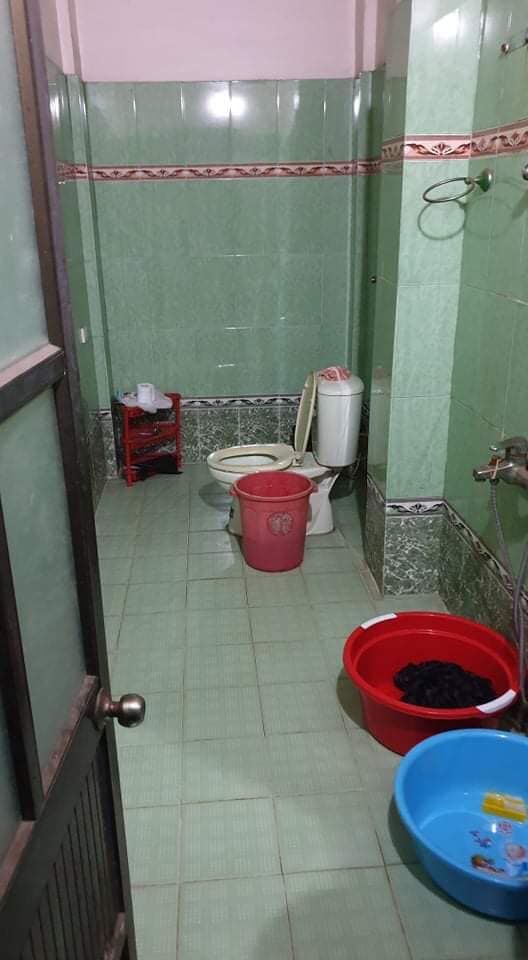 Cho thuê nhà làm mặt bằng kinh doanh gần chợ 118 Lý Thánh Tông 9m x 25m (225m2)