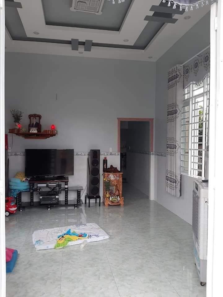 cần bán nhà và đất cách ngã năm đoàn thị điểm 500m gần trường cấp 1va trường mầm non.chợ.bênh viện