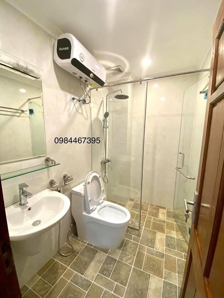 BÁN NHÀ KHƯƠNG TRUNG - GẦN TIỂU HỌC NGUYỄN TRÃI - GẦN NGÃ TƯ SỞ , FULL NỘI THẤT.