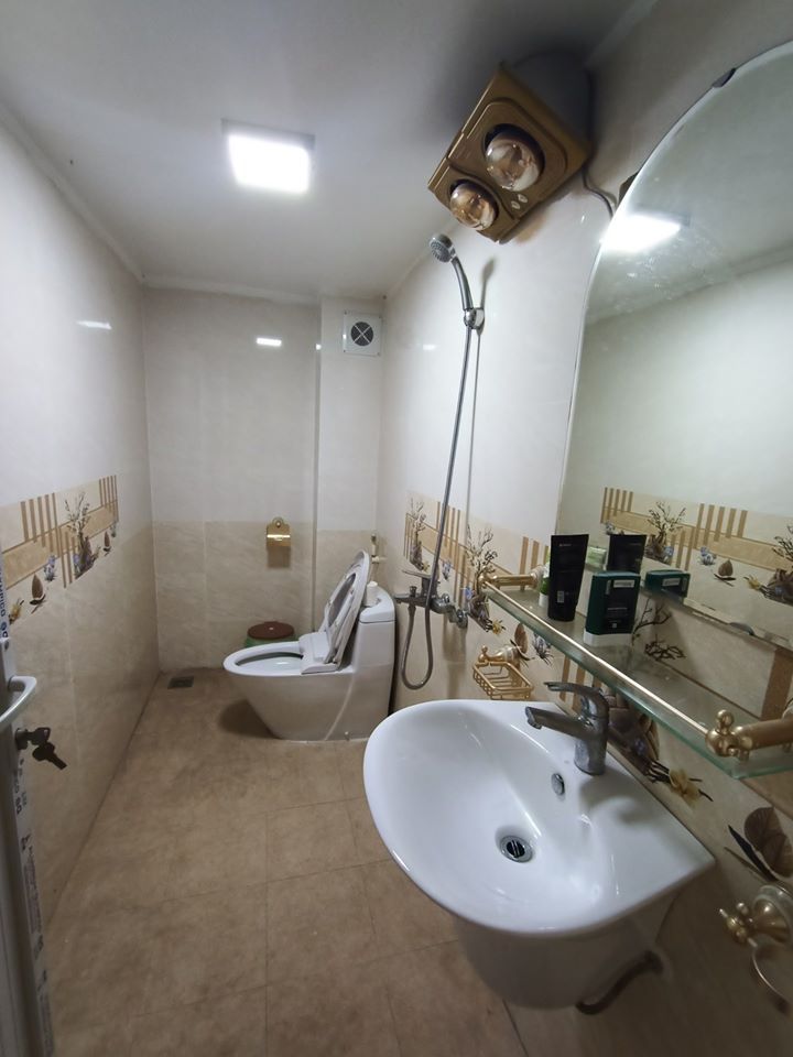 Cho thuê phòng mới 25 m2 tại 175 Định Công, giá từ: 2.2 - 2.5 triệu/ tháng..- Nhà mới, ĐIỆN: 1.5k/