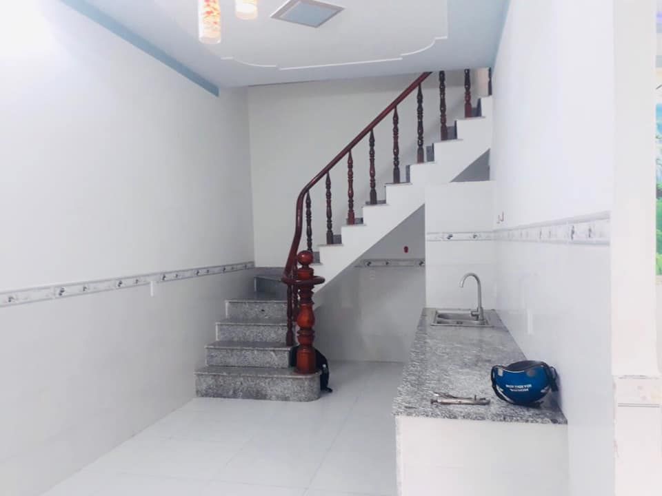 Bán nhà chính chủ Đường xe hơi vào tận nhà kế siêu thị Biccy ngã 3 Vũng tàu phường Long bình Tân