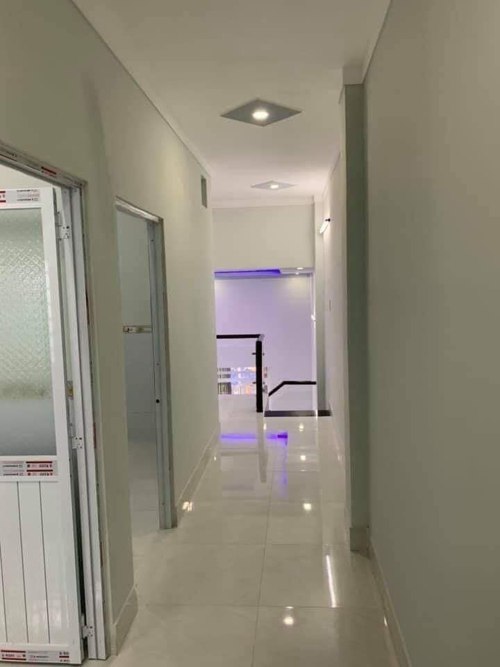 Bán nhà chính chủ Đường xe hơi vào tận nhà kế siêu thị Biccy ngã 3 Vũng tàu phường Long bình Tân