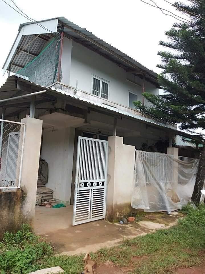 Bán đất tặng nhà c4 hẻm bùi dự 9*16m toàn bộ dắt ở hướng Nam giá rẻ đáo han chỉ 749tr