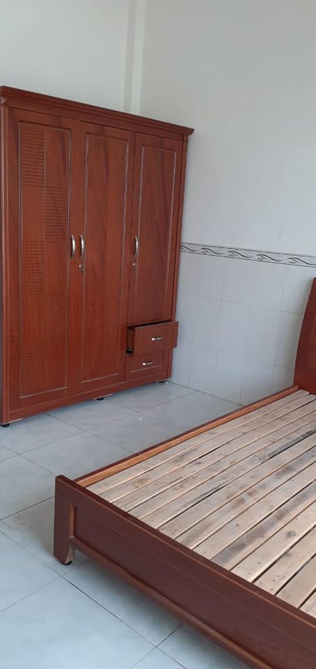 Cho thuê nhà đầy đủ nội thất dọn vào ở ngay bên hông cầu Quang Trung