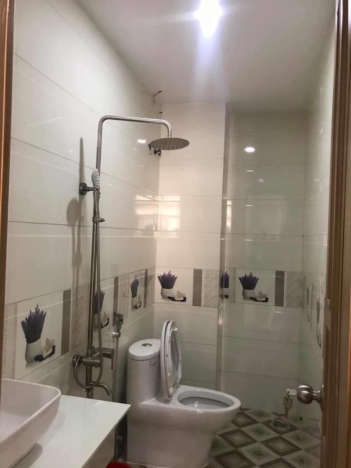 Cho thuê nhà nguyên căn 3 tầng 3 phòng ngủ Kiệt 4m Cù Chính Lan