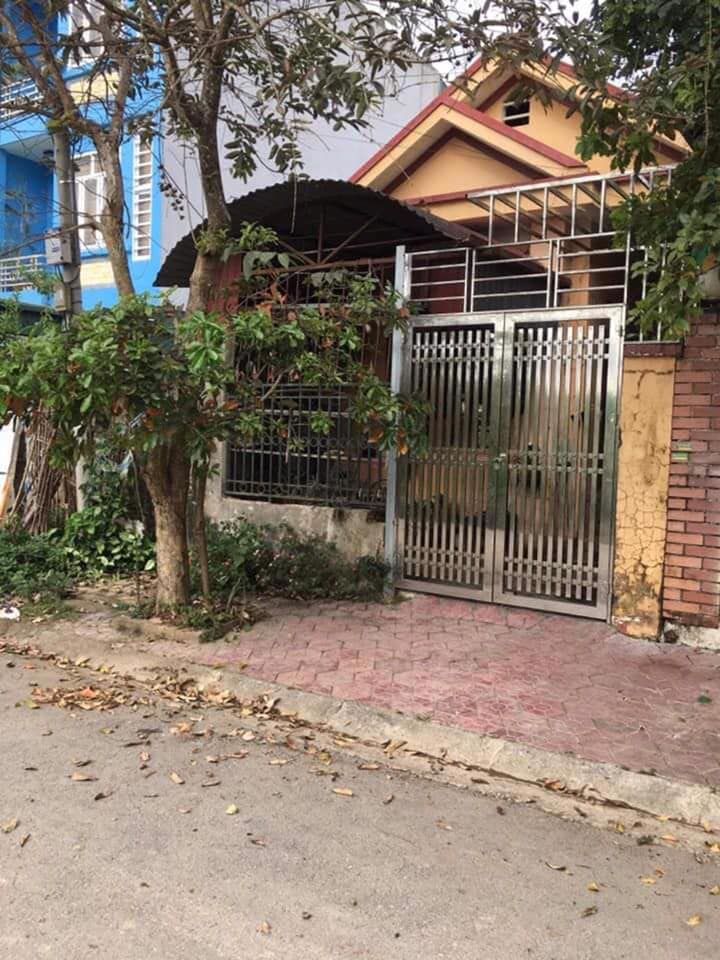 gia đình đã chuyển về hà nội nên nhà em cần bán Nhà cấp 4 xây kiên cố khung cột tại tổ 6 phường Him