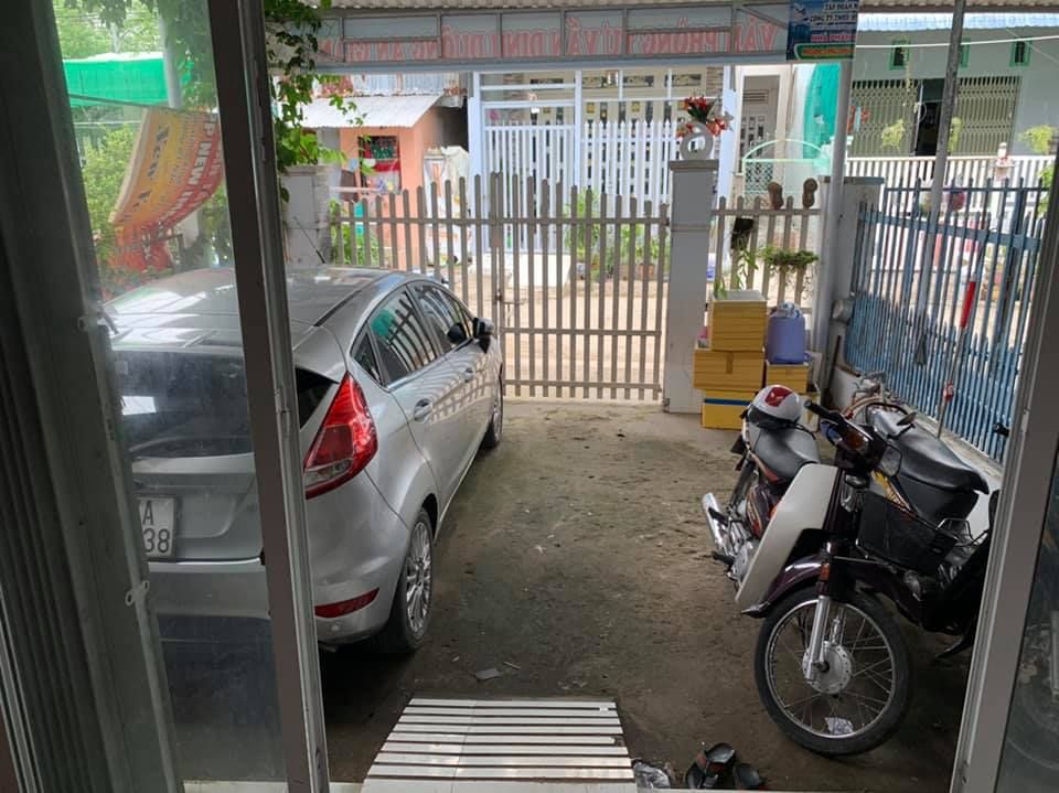 Nhà Cần Bán Khu Vực Bình Khánh gần khách sạn Gió Sông. gần chợ, trường học, Khu tiện