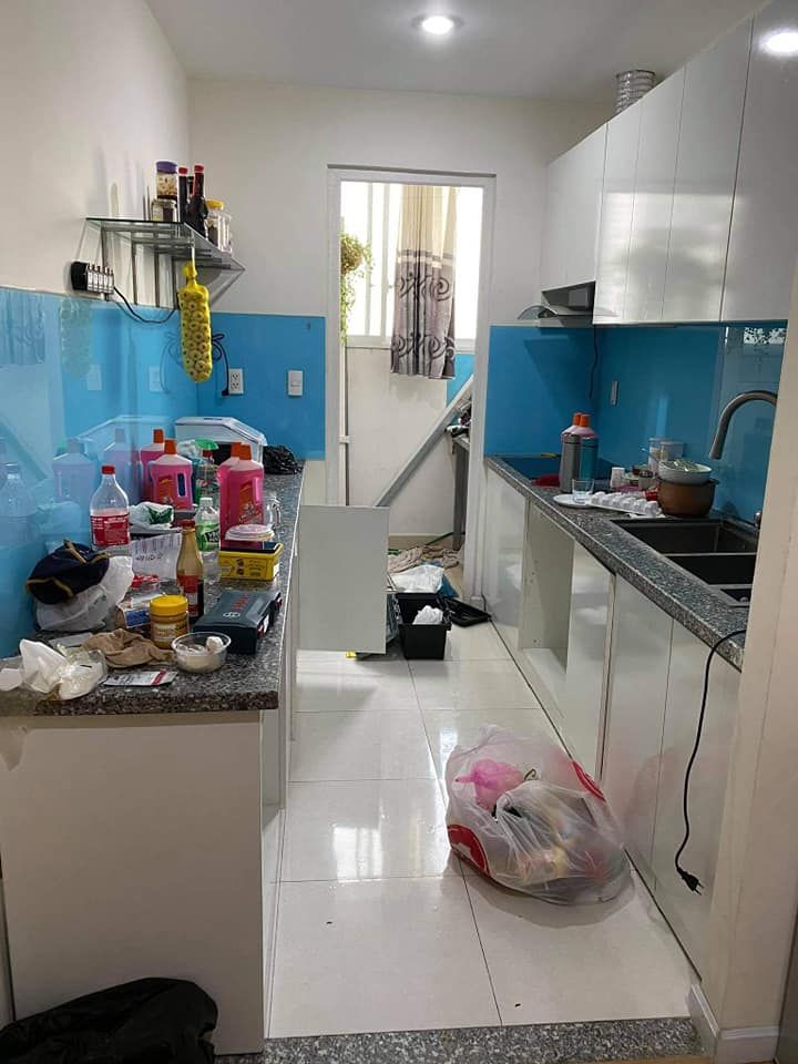 Chủ nhà ở 2 năm làm ăn được mua biệt thự quận 2 nên cho thuê lại.