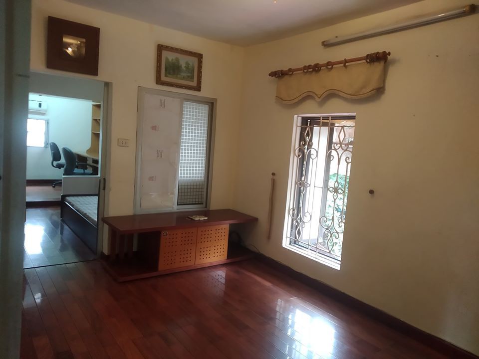 MẶT PHỐ GIẢNG VÕ. Cho thuê căn hộ 60m, 2 ngủ, full đồ - 6.5 TRIỆU.