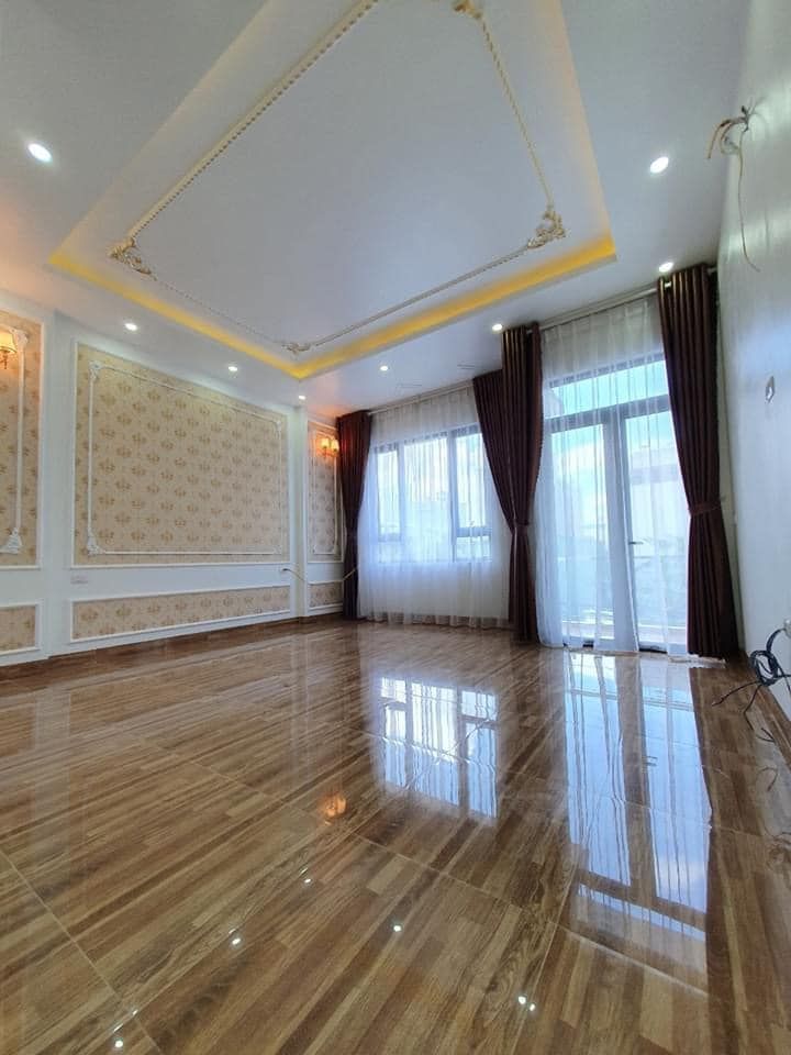 Cần bán gấp trước tháng 7 giá cực hợp lý siêu phẩm đẹp nhất khu bãi viên