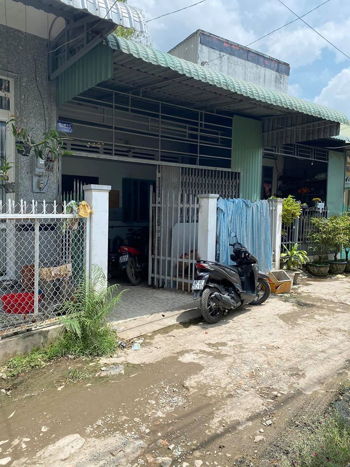 Bán nhà hẻm 6789 Mỹ Hoà Diện tích: 66,6m Diện tích sd:85m( ngang 5 dài hơn 16 )