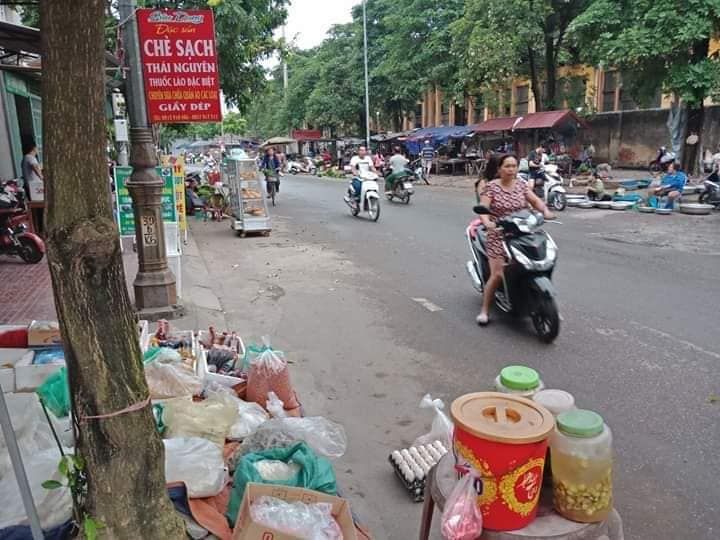 Nhà tôi cần bán lô đất 2 mặt tiền chính chủ nhà tôi, ở chợ đồi xã Cao Minh
