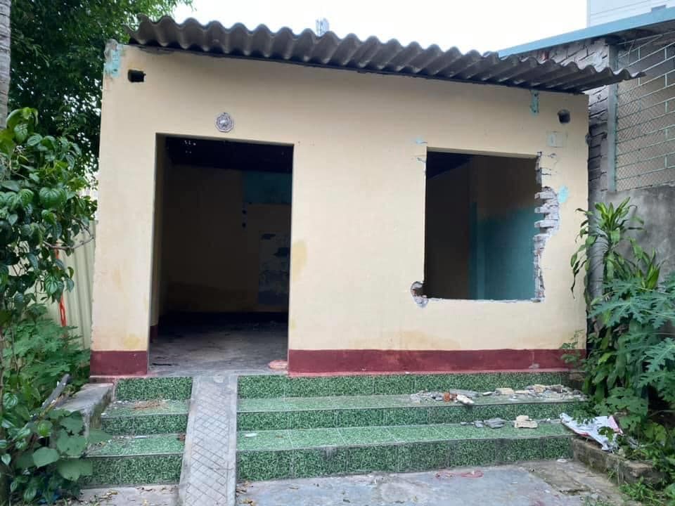 đất trung tâm bờ hồ Tp Tuyên Quang Rộng 5,45 mét Dài 9,2 mét