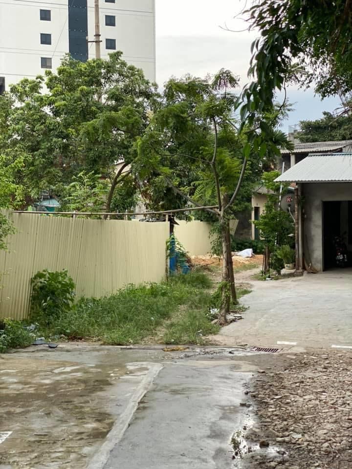 đất trung tâm bờ hồ Tp Tuyên Quang Rộng 5,45 mét Dài 9,2 mét