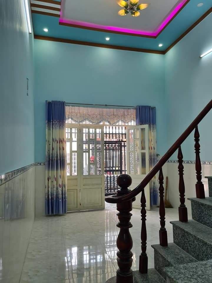 BÁN NHÀ SC SÁT NGÃ TƯ BÌNH CHUẨN GIÁ RẺ 4x14 thổ cư 50%
