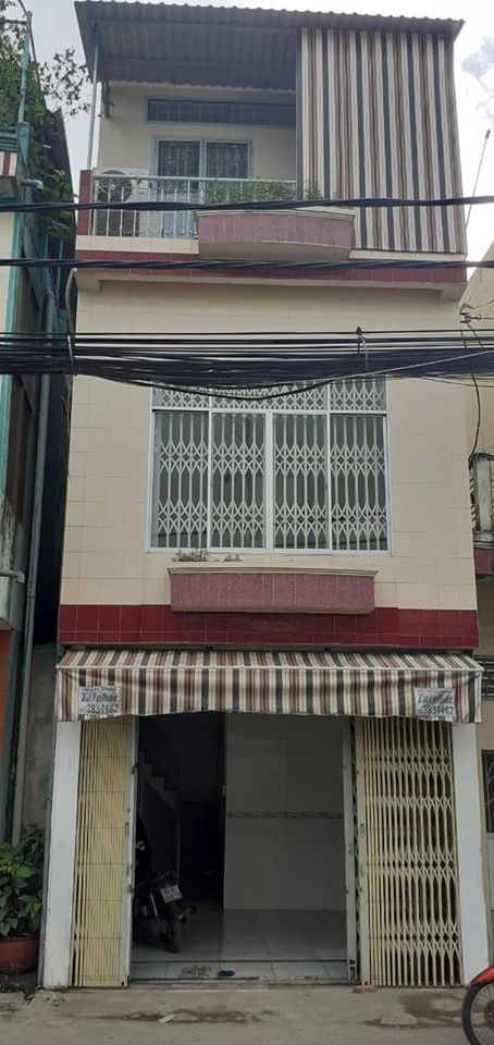 Cho thuê nhà đầy đủ nội thất dọn vào ở ngay bên hông cầu Quang Trung