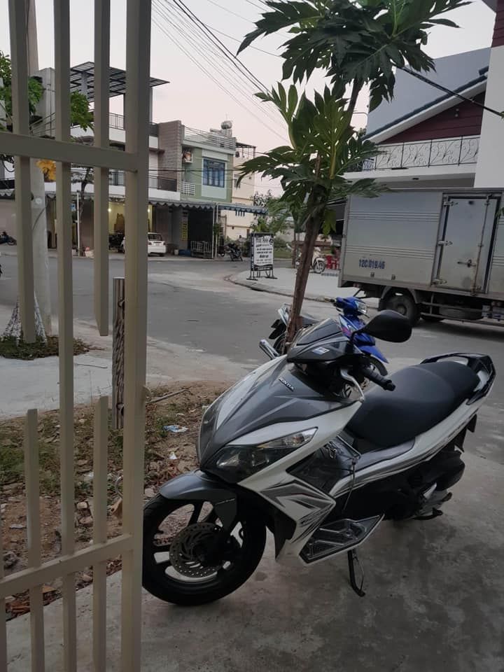 Nhà mt đường 7m cho thuê . Khu tân cường thành đầu đường hoàng minh thảo